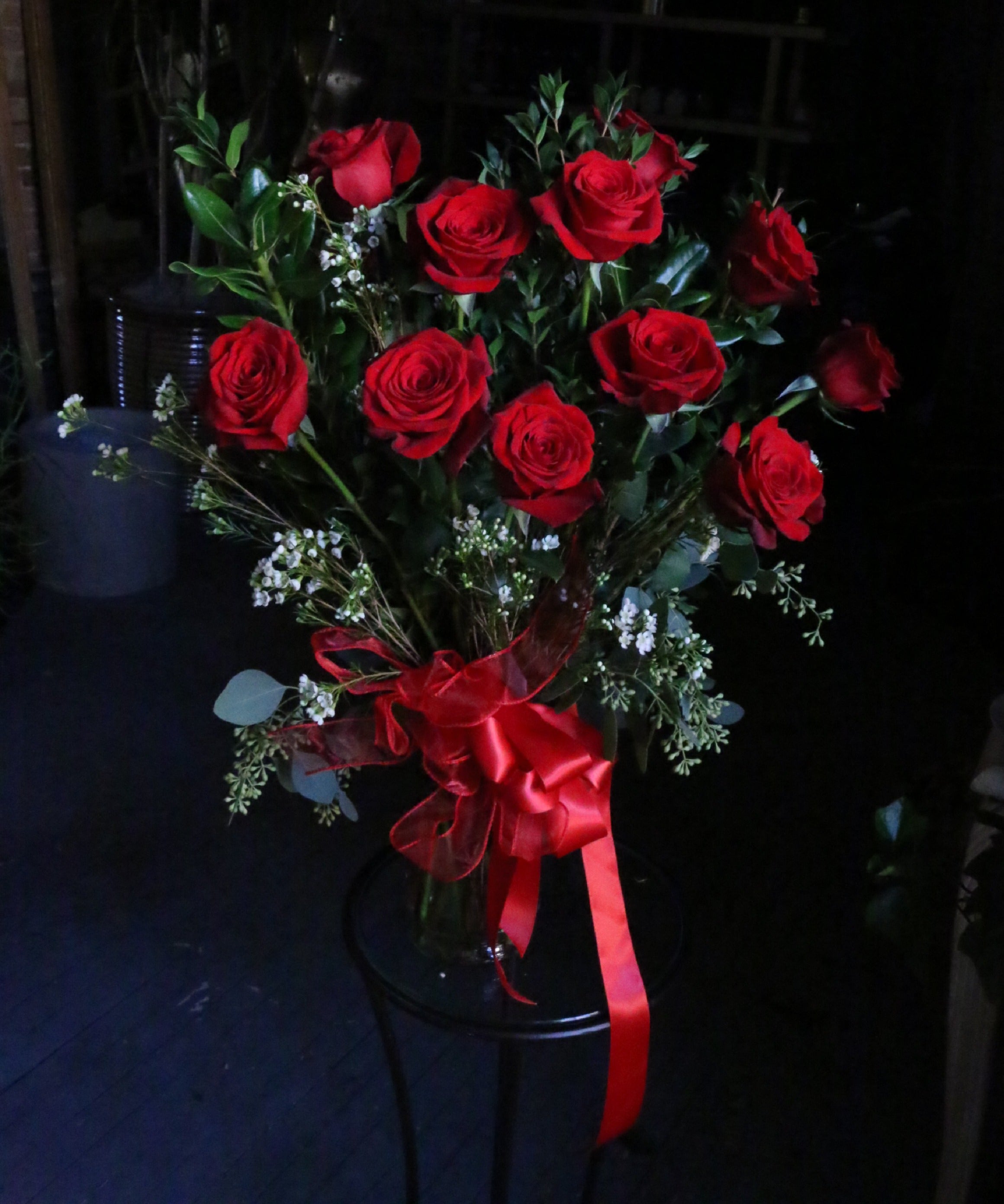 Amore 1 Dozen Roses