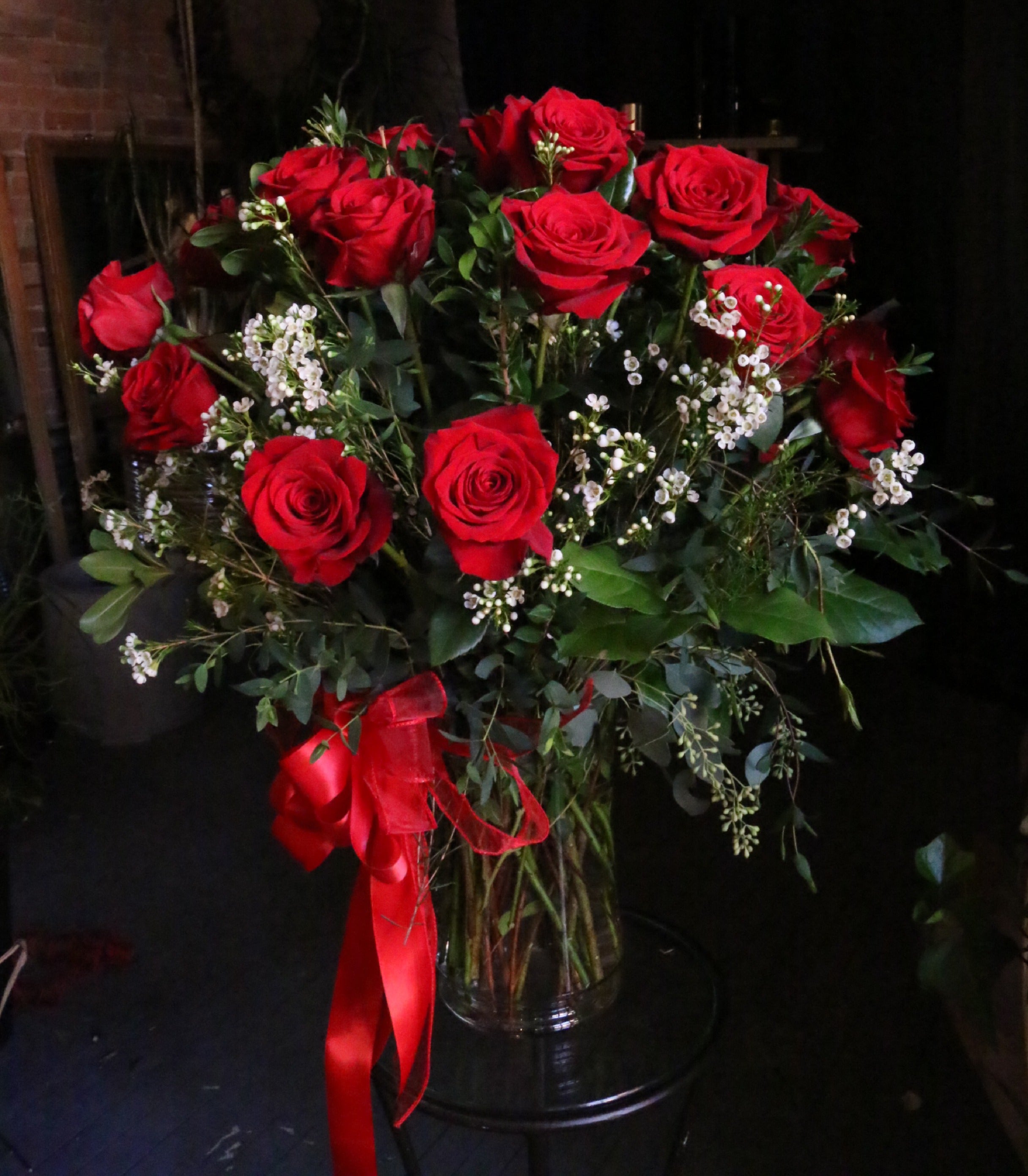 Amore 2 Dozen Roses